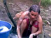 Bangla pueblo descarado primo bañarse al aire libre