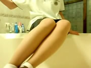 Masturbación de la chica de Taiwán en el baño