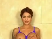Priyanka Chopra masturbandose en Hollywood