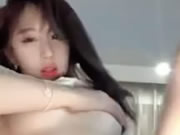 Belleza Asiática Masturbándose Selfie